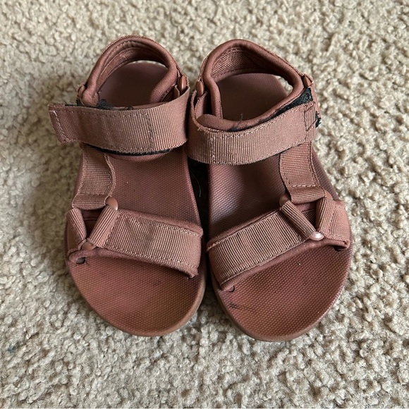 Girls Sandals Set - Picture 10 of 12